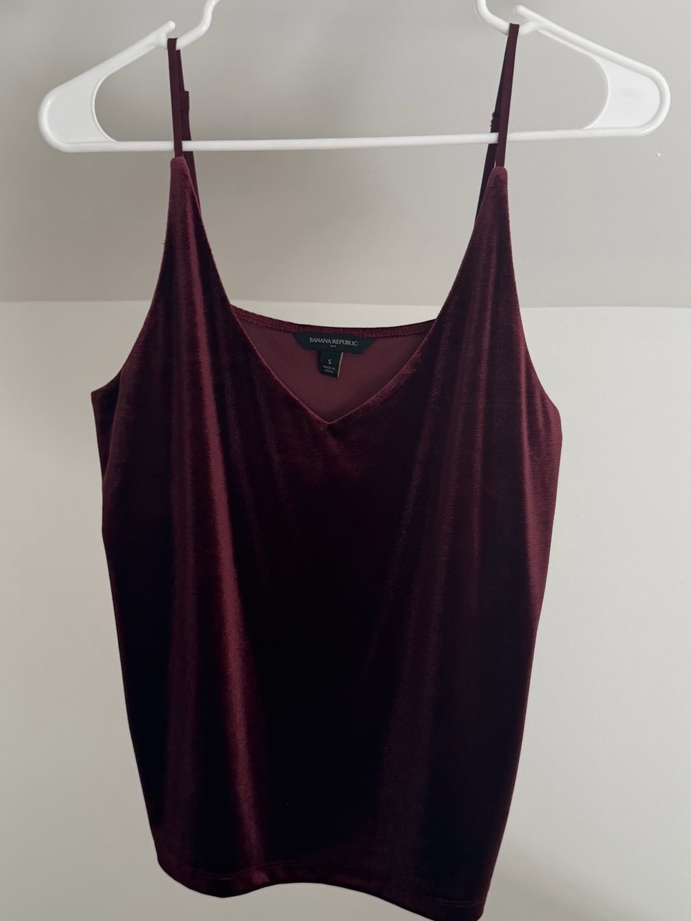 Banana Republic Burgundy Velvet V-Neck Cami Tank Top  with Adjustable Straps